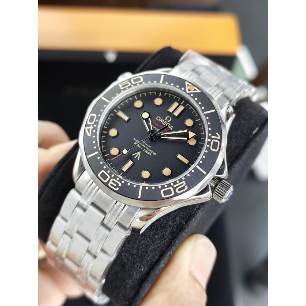 Omega Seamaster Diver 300M Co-Axial Master Chronometer 41mm JAMES BOND 007