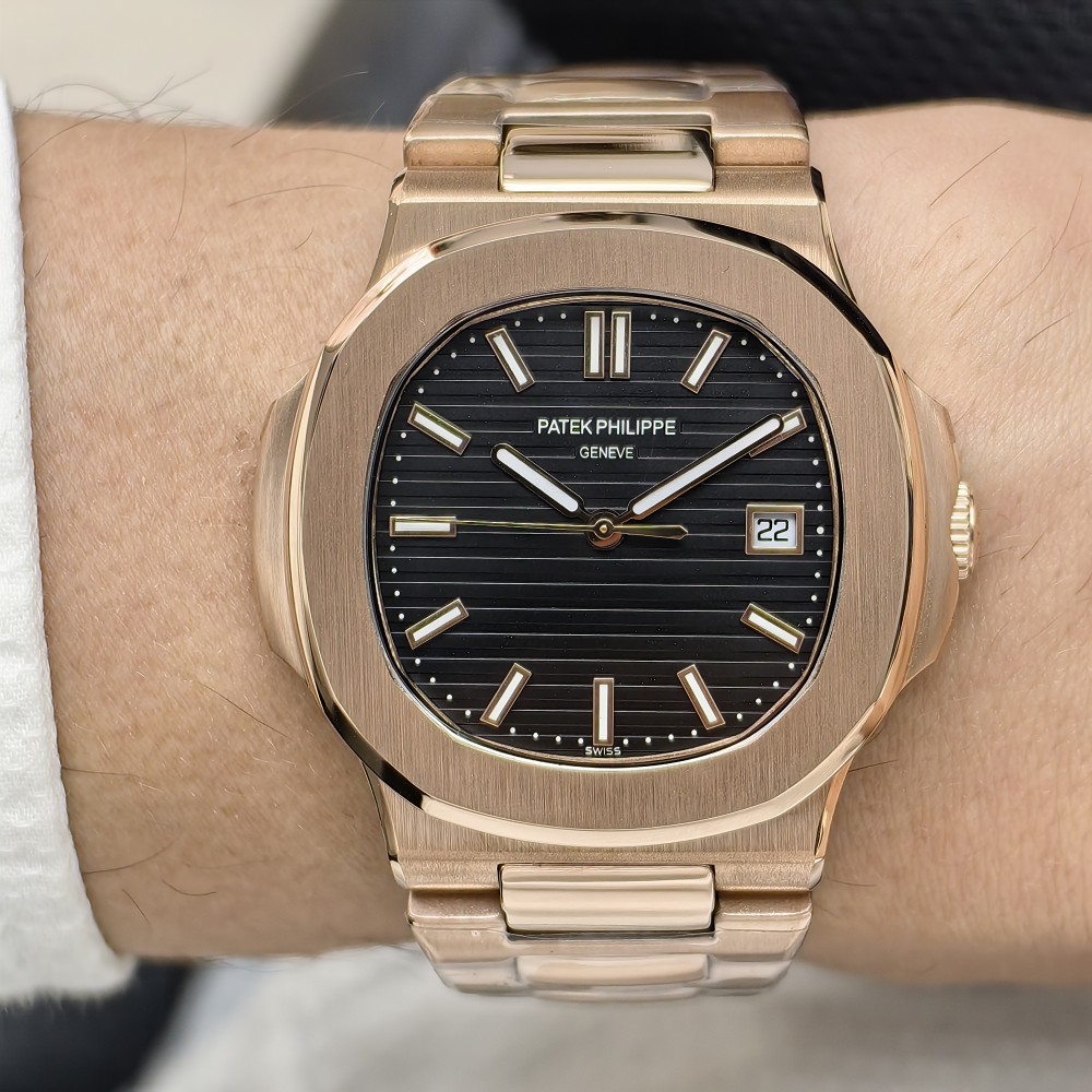 Patek Philippe Nautilus Rose Gold Kasa Siyah Kadran Patek Philippe Nautilus Rose Gold Kasa Siyah Kadran