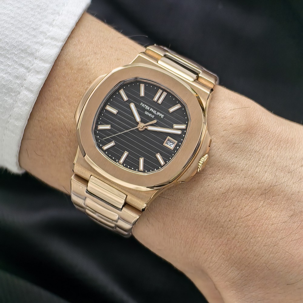 Patek Philippe Nautilus Rose Gold Kasa Siyah Kadran Patek Philippe Nautilus Rose Gold Kasa Siyah Kadran