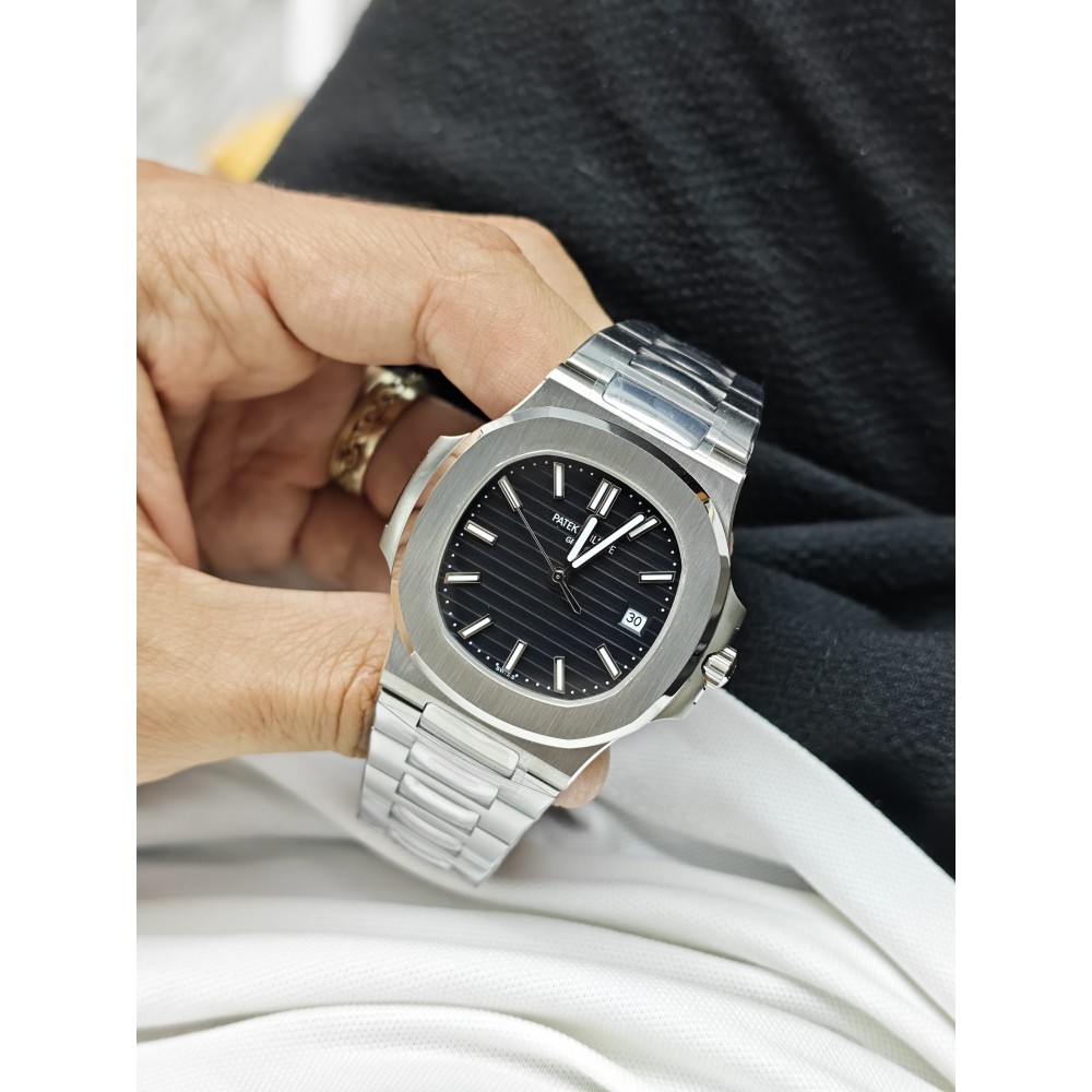 Patek Philippe Nautilus Stainless Steel Black Dial 5711/1A-010