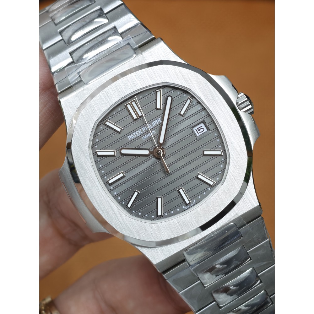 Patek Philippe Nautilus 5711/1A-010 Patek Philippe Nautilus 5711/1A-010