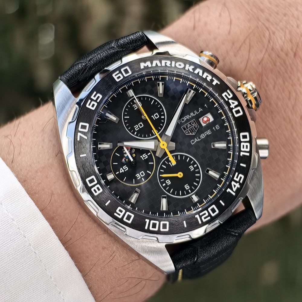 TAG HEUER MARIOKART YELLOW
