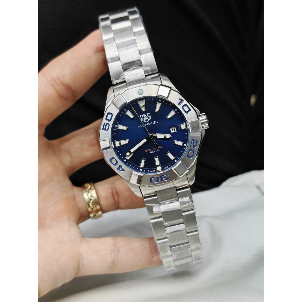 TAG Heuer Aquaracer Calibre 5 Automatic Güneş ışını (sunray) efektine sahip Mavi