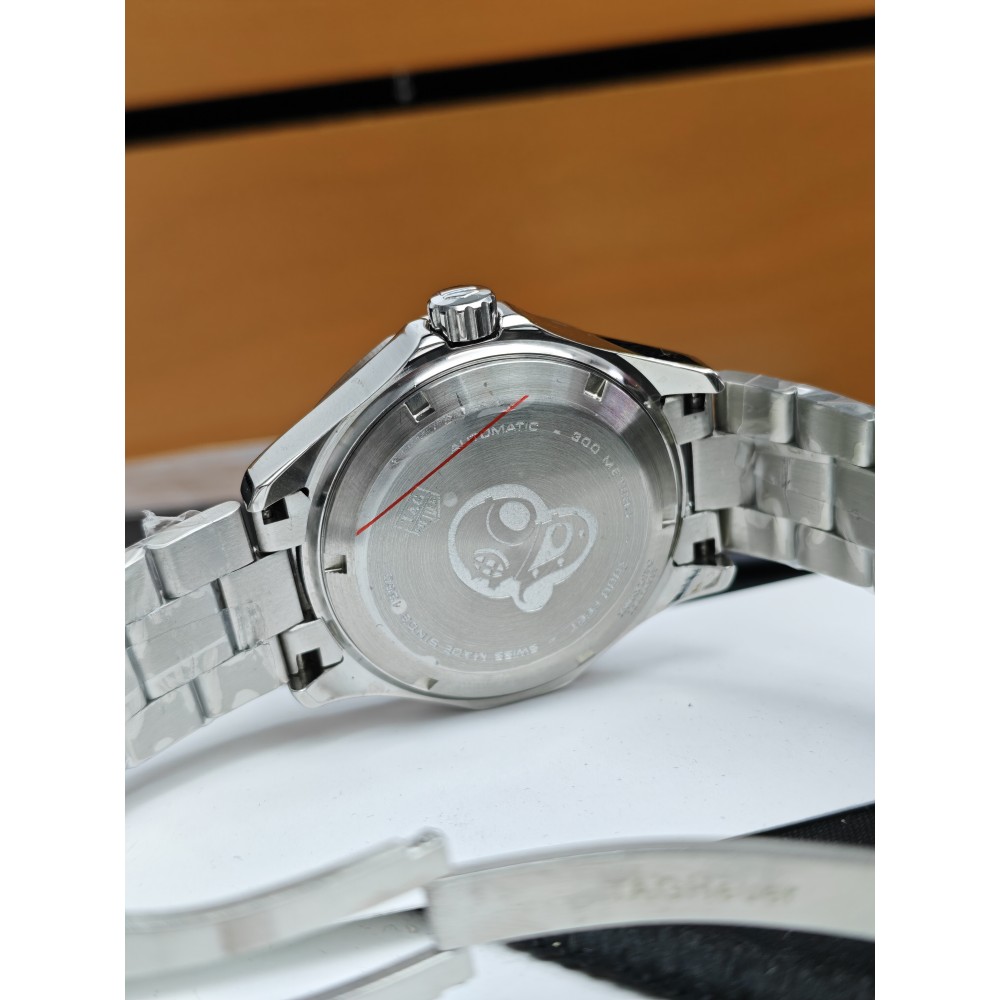 TAG Heuer Aquaracer Calibre 5 Automatic Güneş ışını (sunray) efektine sahip Mavi