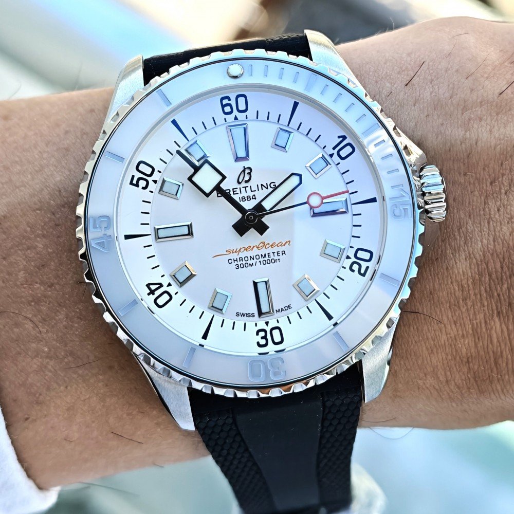 Breitling Superocean  Beyaz 44mm Kauçuk Kordon