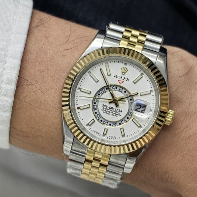Rolex Sky Dweller Beyaz Kadran Jubilee Kordon Tırtıklı Gold Bezel